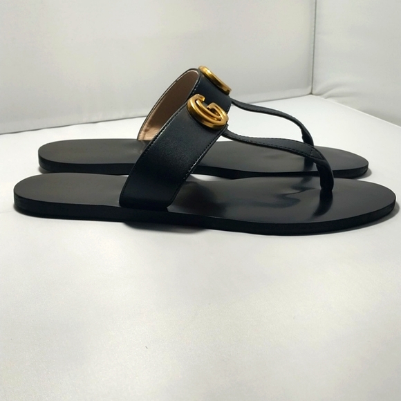 GUCCI Women's thong sandal with Gold Double G Black leather sz 41 11M - Picture 3 of 7